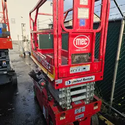 2018 MEC 1930SE Scissor Lift