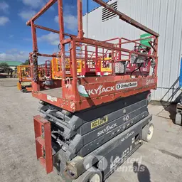 2017 Skyjack SJIII4632 Scissor Lift