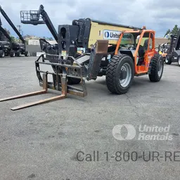 2019 JLG 1055 Forklift