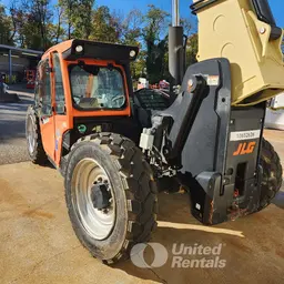 2017 JLG 742 Forklift