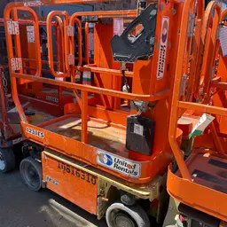 2018 JLG 1230ES Self-Propelled One-Person Lift