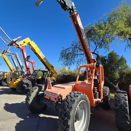2017 SKYTRAK 8042 Forklift