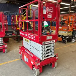 2018 MEC MICRO 19 Scissor Lift