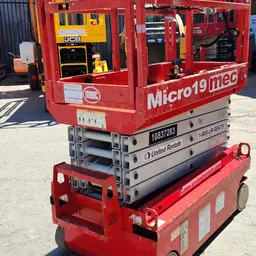 2018 MEC MICRO 19 Scissor Lift
