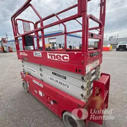 2018 MEC 2632SE Scissor Lift
