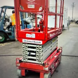 2018 MEC MICRO 19 Scissor Lift