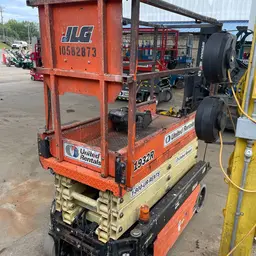 2017 JLG 1932R Scissor Lift