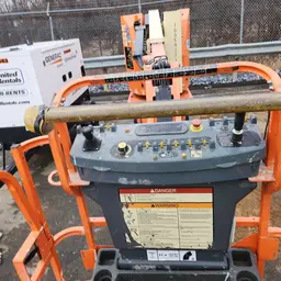 2015 JLG E300AJP Articulating Boom Lift