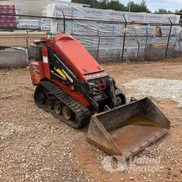 2021 Ditch Witch SK800 Track Loader