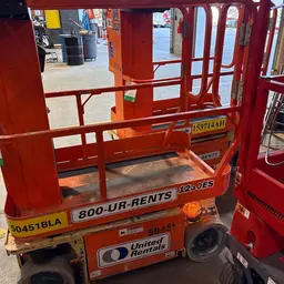 2017 JLG 1230ES Self-Propelled One-Person Lift