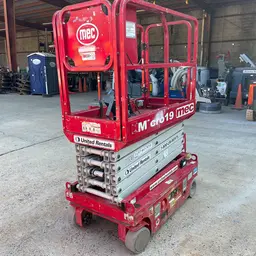 2018 MEC MICRO 19 Scissor Lift