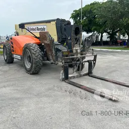 2016 JLG 1055 Forklift
