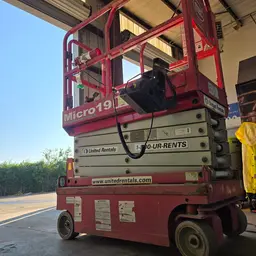 2019 MEC MICRO 19 Scissor Lift