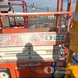 2017 Snorkel S3219E Scissor Lift