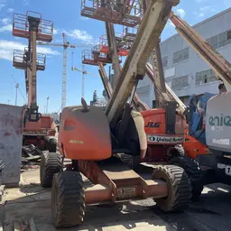 2013 JLG 450AJ Articulating Boom Lift
