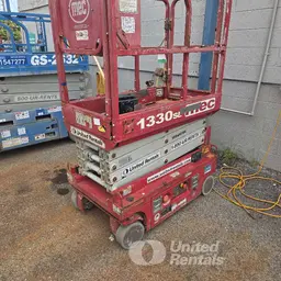 2018 MEC 1330SE Scissor Lift