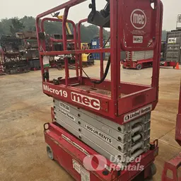 2018 MEC MICRO 19 Scissor Lift