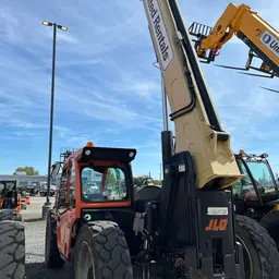 2017 JLG 742 Forklift
