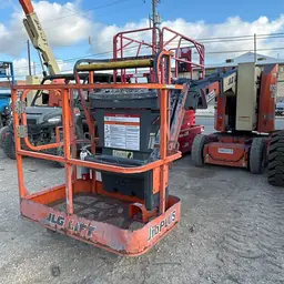 2018 JLG E300AJP Articulating Boom Lift