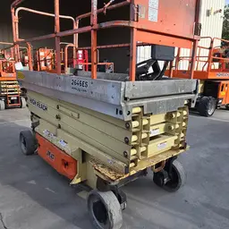 2015 JLG 2646ES Scissor Lift
