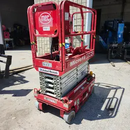 2018 MEC MICRO 19 Scissor Lift