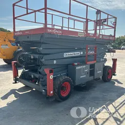 2017 Skyjack SJ9250RT Rough Terrain Scissor Lift