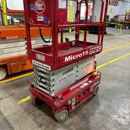 2018 MEC MICRO 19 Scissor Lift