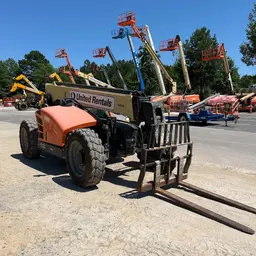 2017 JLG 742 Forklift