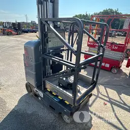 2016 JLG 20MVL Self-Propelled One-Person Lift