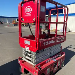2017 MEC 1330SE Scissor Lift