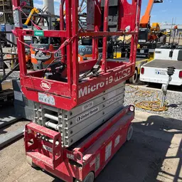 2018 MEC MICRO 19 Scissor Lift