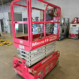 2018 MEC MICRO 19 Scissor Lift