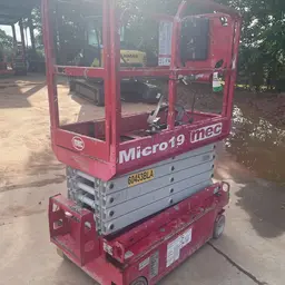 2018 MEC MICRO 19 Scissor Lift