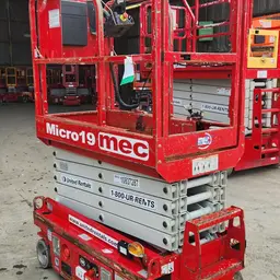 2018 MEC MICRO 19 Scissor Lift