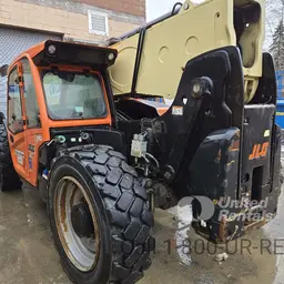 2018 JLG 1055 Forklift