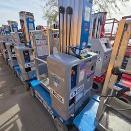 2018 Genie GR-20 Self-Propelled One-Person Lift