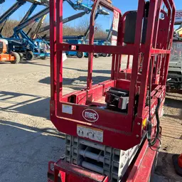 2018 MEC 1330SE Scissor Lift