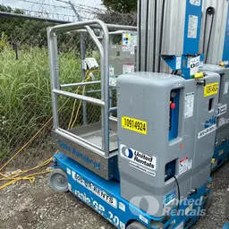 2019 Genie GR-20 Self-Propelled One-Person Lift