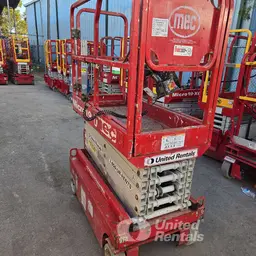 2018 MEC MICRO 19 Scissor Lift