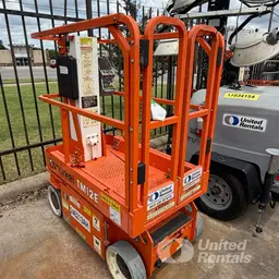 2020 Snorkel TM12E Self-Propelled One-Person Lift