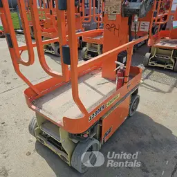 2020 JLG 1230ES Self-Propelled One-Person Lift