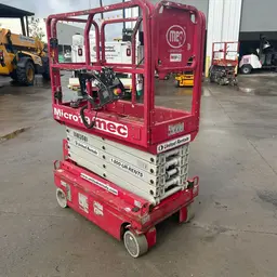 2018 MEC MICRO 19 Scissor Lift