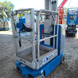 2018 Genie GR-20 Self-Propelled One-Person Lift