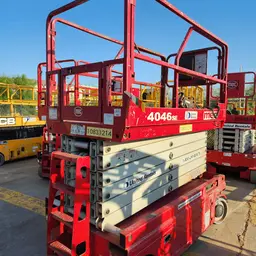 2018 MEC 4046SE Scissor Lift