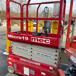 2018 MEC MICRO 19 Scissor Lift
