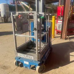 2018 Genie GR-20 Self-Propelled One-Person Lift