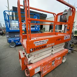 2019 Snorkel S3219E Scissor Lift