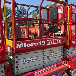 2018 MEC MICRO 19 Scissor Lift