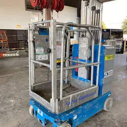 2017 Genie GR-20 Self-Propelled One-Person Lift