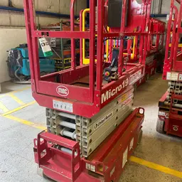 2018 MEC MICRO 19 Scissor Lift